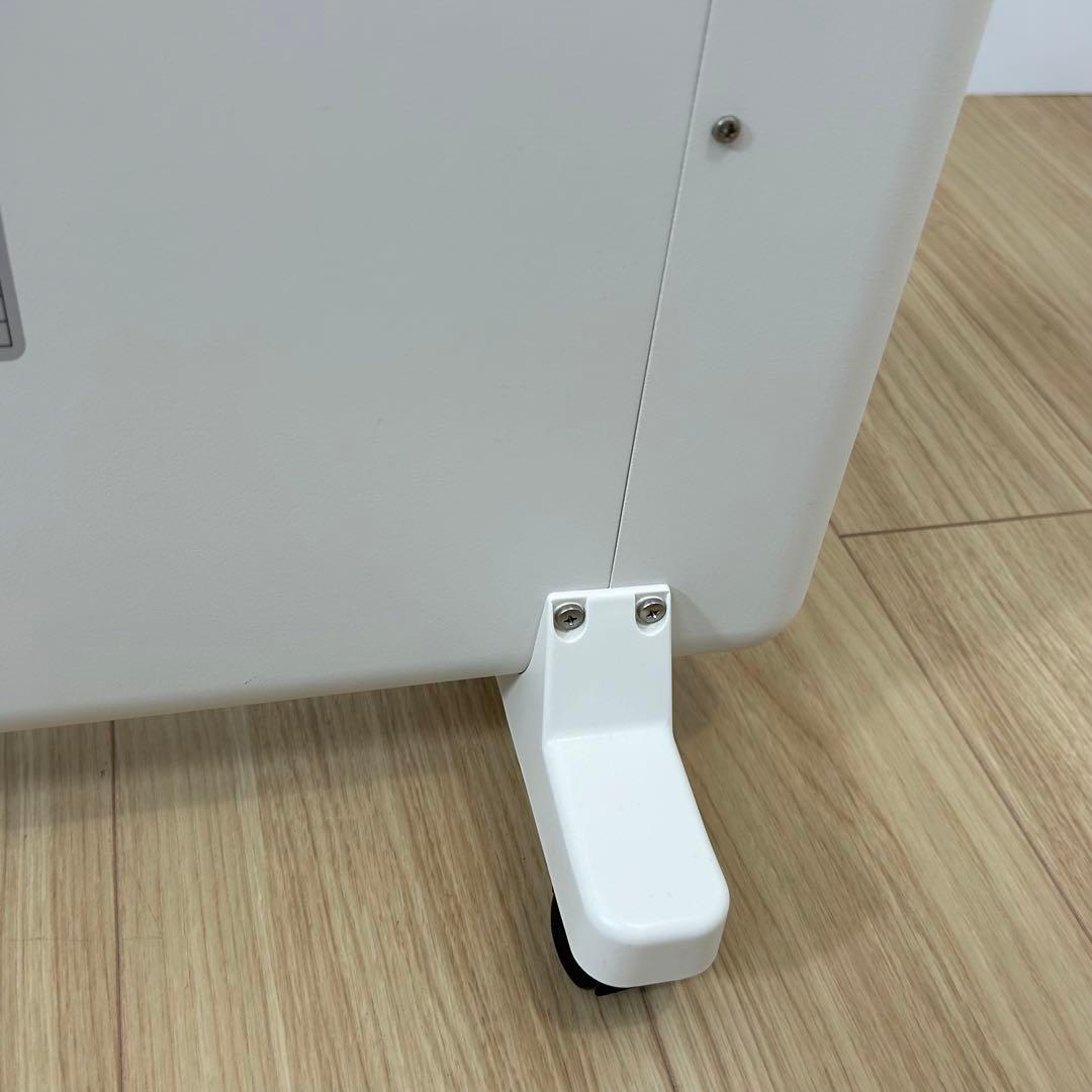 2022年製　サンラメラ 062型 3段切替 600W型　ホワイト