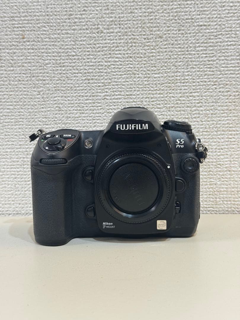 Fujifilm FinePix S5 Pro 本体