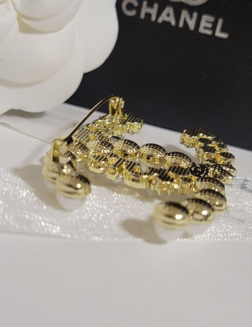 【Rarara様】　シャネル　ブローチ　パール　ゴールド