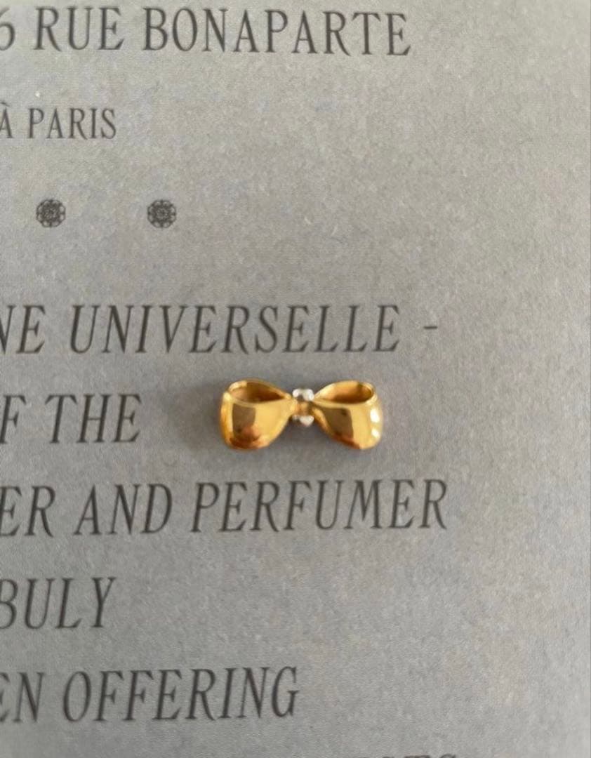 18K ペンダントトップ　ネックレス　ゴールド　リボン　チャーム