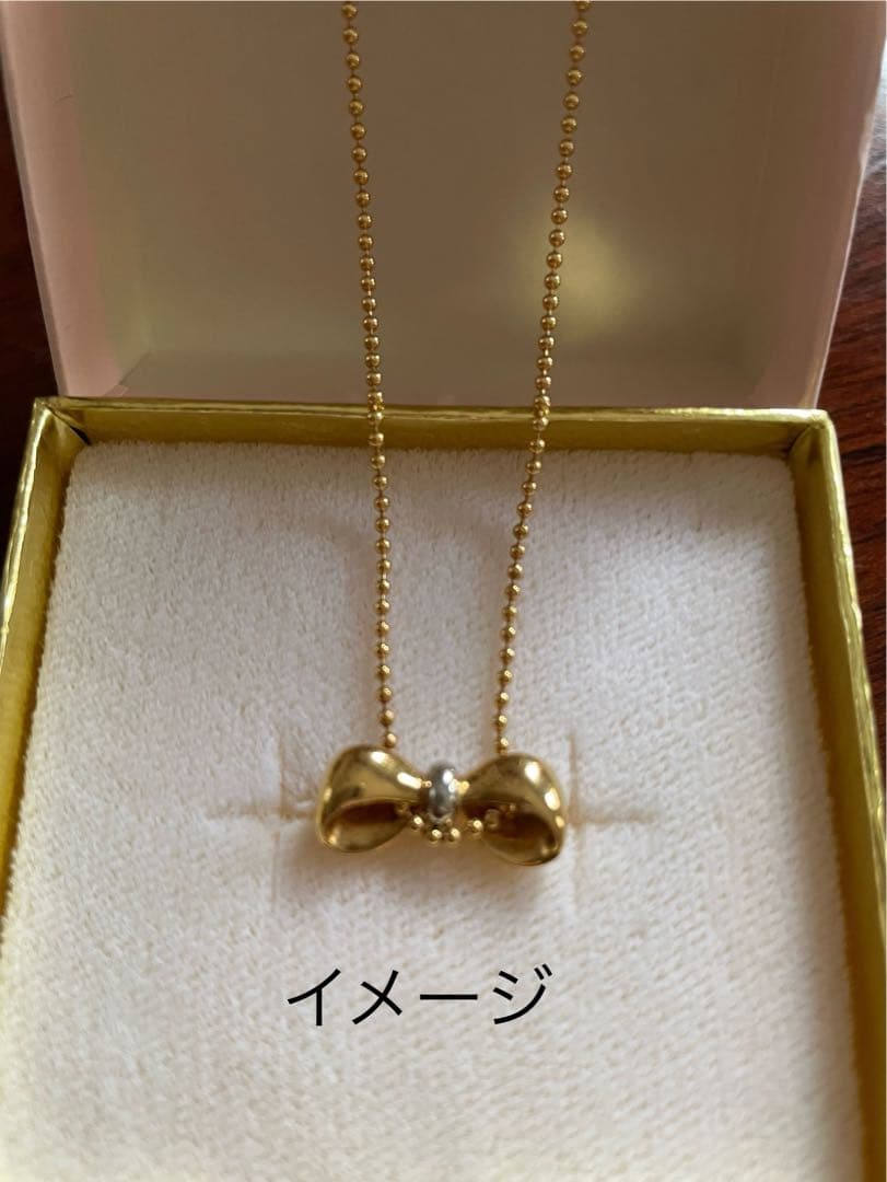 18K ペンダントトップ　ネックレス　ゴールド　リボン　チャーム