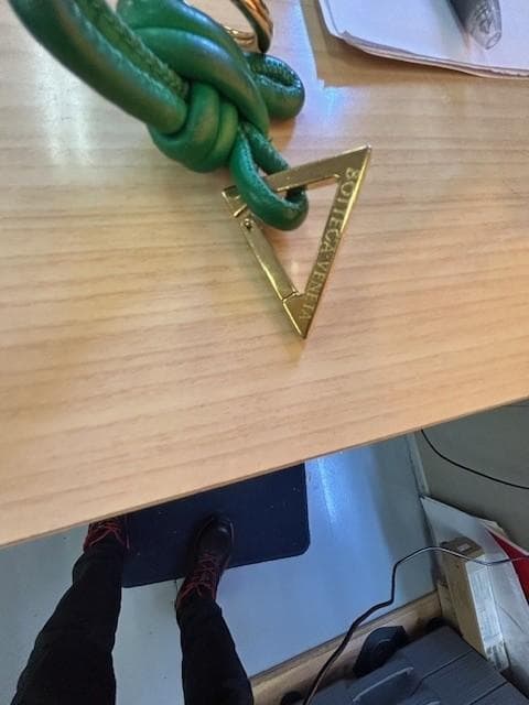 中古ボッテガヴェネタ トライアングル キーリング