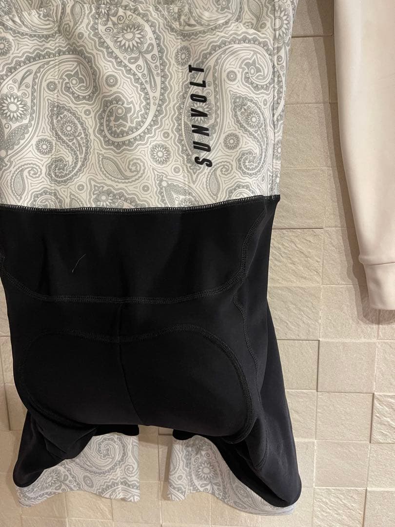 SUNVOLT ペイズリー柄 ワンピース型サーモスーツ