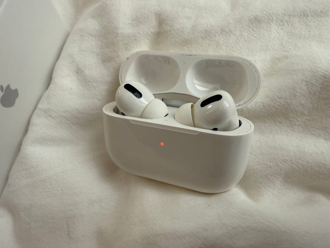 Apple AirPods Pro 第一世代 本体 ワイヤレス充電ケース付き