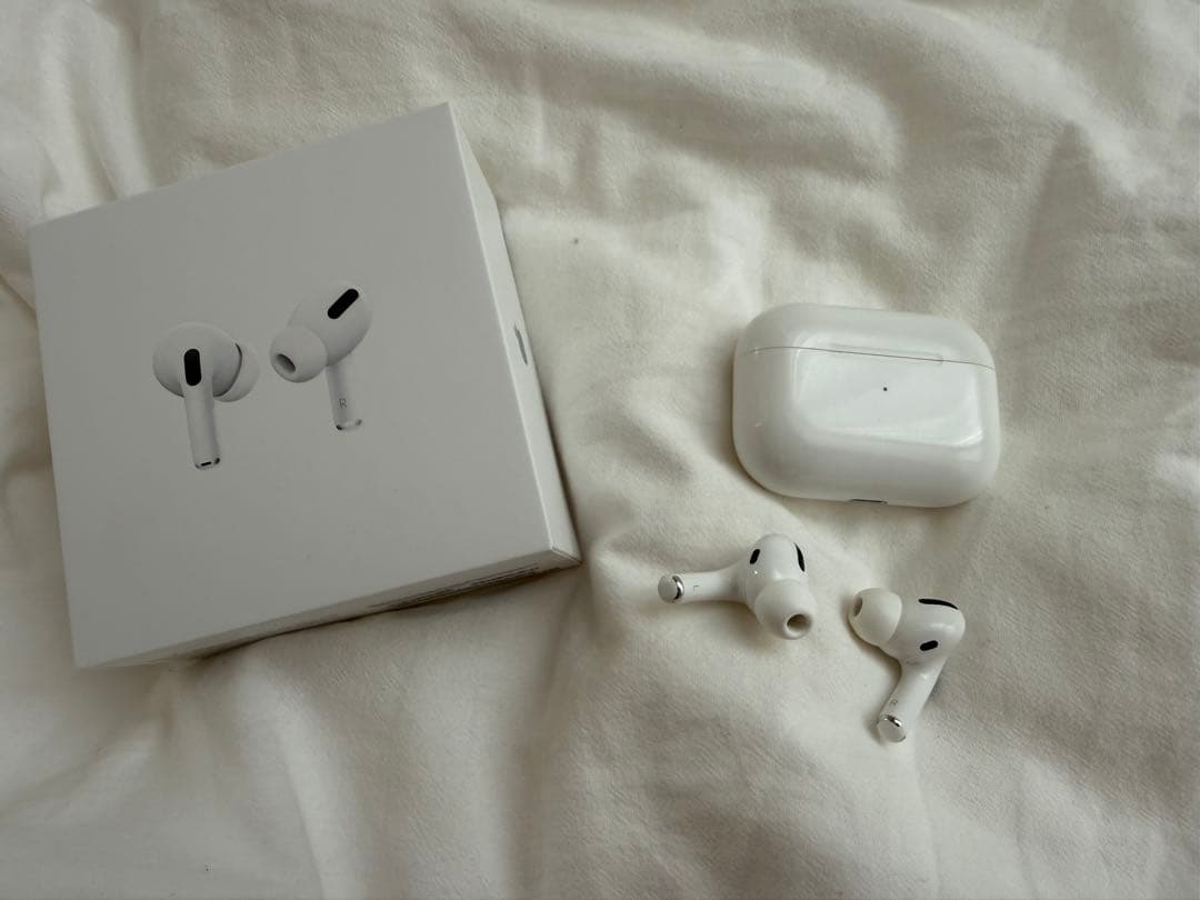 Apple AirPods Pro 第一世代 本体 ワイヤレス充電ケース付き
