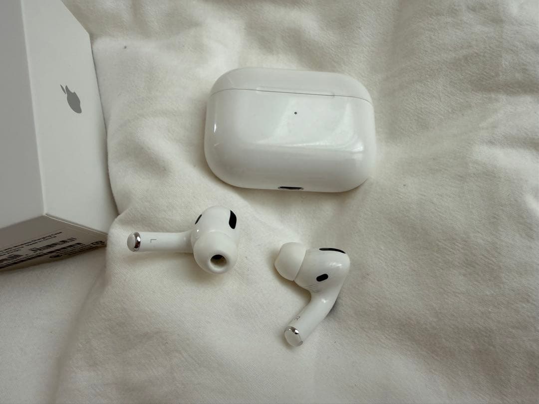 Apple AirPods Pro 第一世代 本体 ワイヤレス充電ケース付き