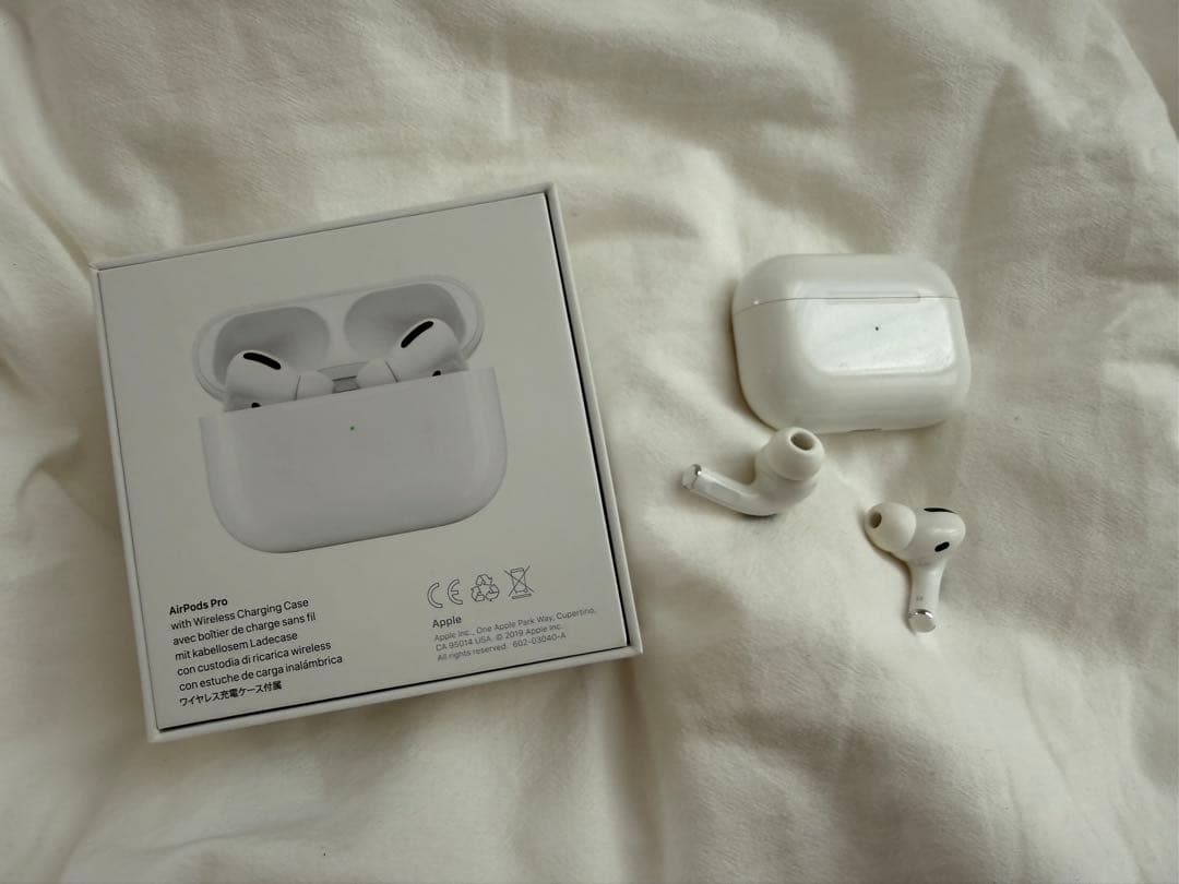 Apple AirPods Pro 第一世代 本体 ワイヤレス充電ケース付き