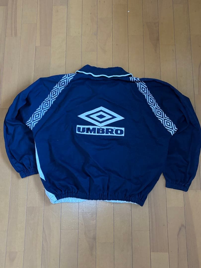 希少 umbro ドリルトップ 90s