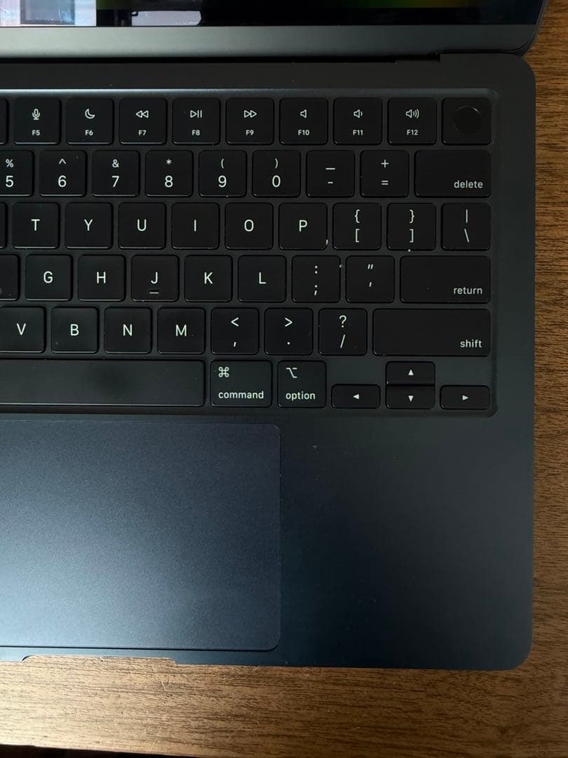 MacBook Air M2 8GB 256GB MLY33J/A US配列