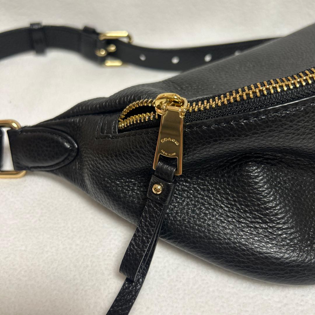 COACH ブラック レザー ウエストポーチ