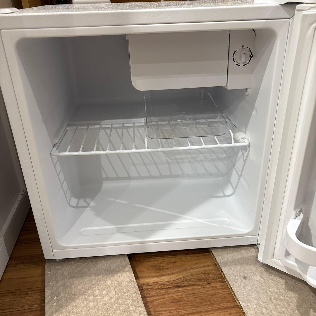 美品 YAMADA ノンフロン冷蔵庫 YRZ-C05H1 小型 1ドア 46L