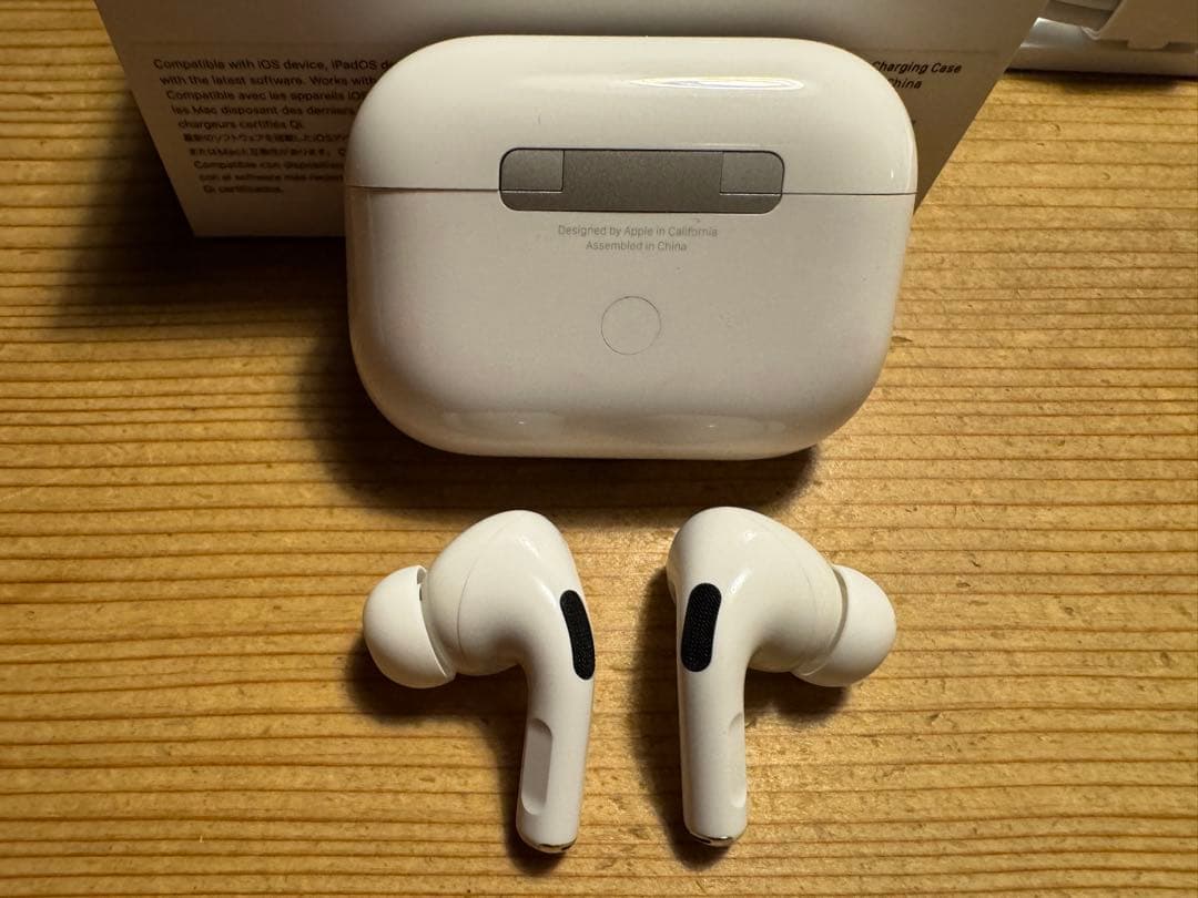 【Apple アップル】AirPods Pro 第1世代 充電ケース付き