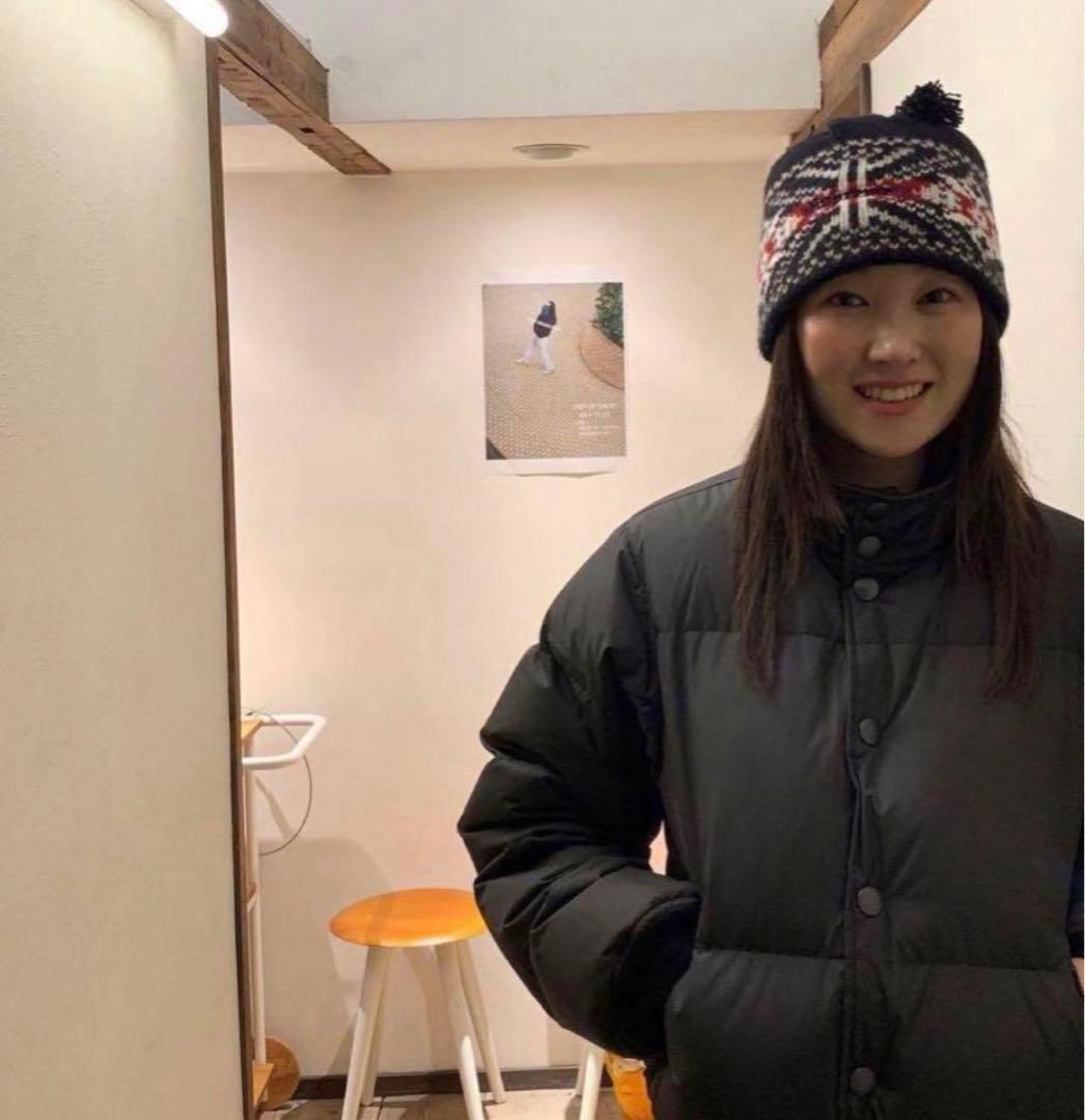 シュプリーム　タッセル　ビーニー　ブラック