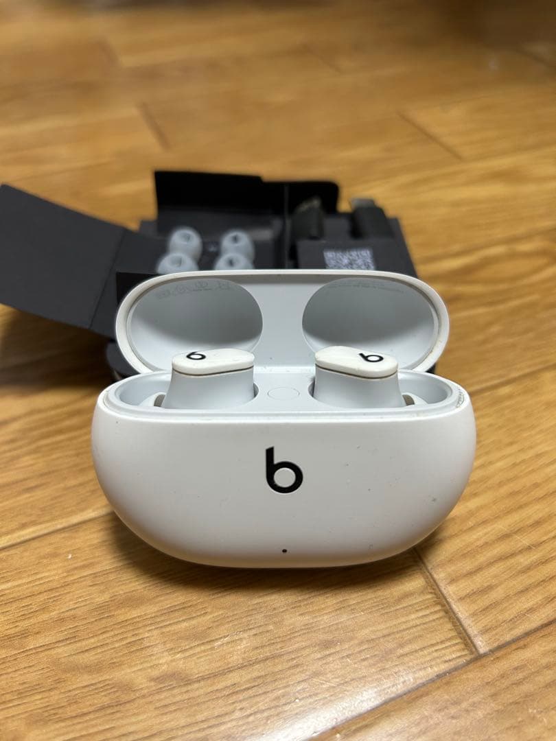 訳アリ動作確認済み！Beats ビーツ　ワイヤレスイヤホン ホワイト　付属品有り