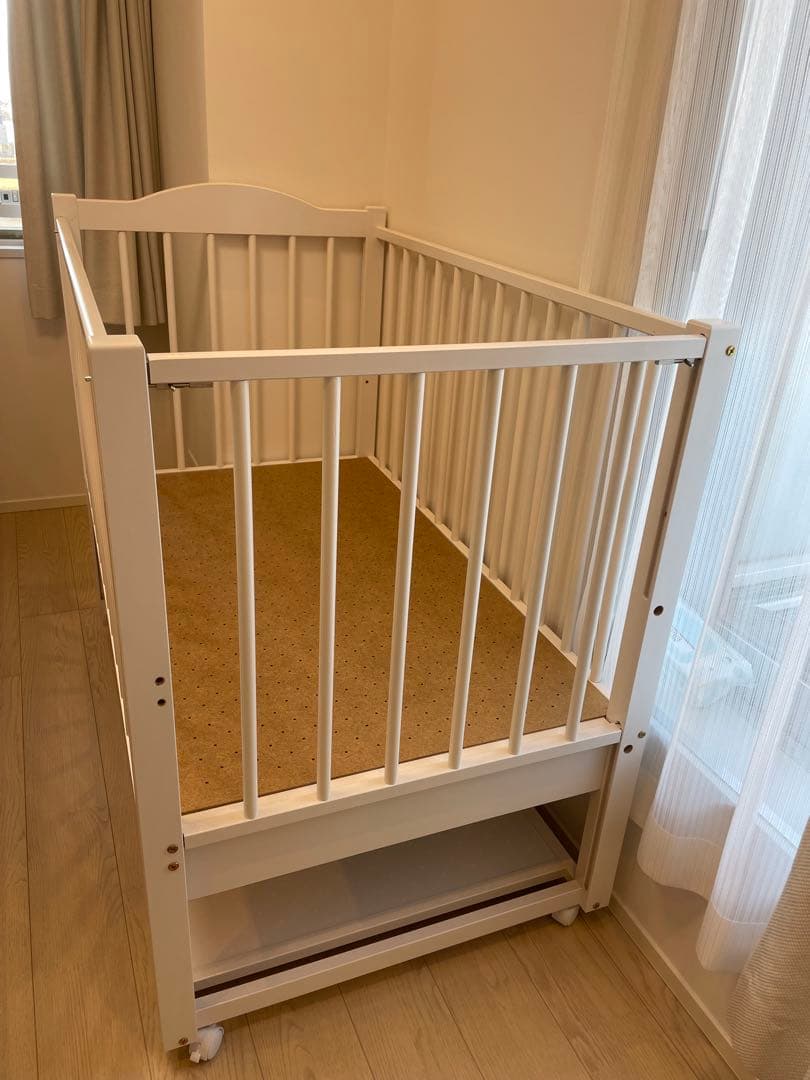 日本製 ベビーベッド ハイタイプ ツースライドベッド 木製　キャスター付き