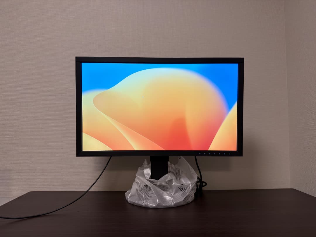 EIZO ColorEdge CS2740 27インチモニター 遮光フードあり