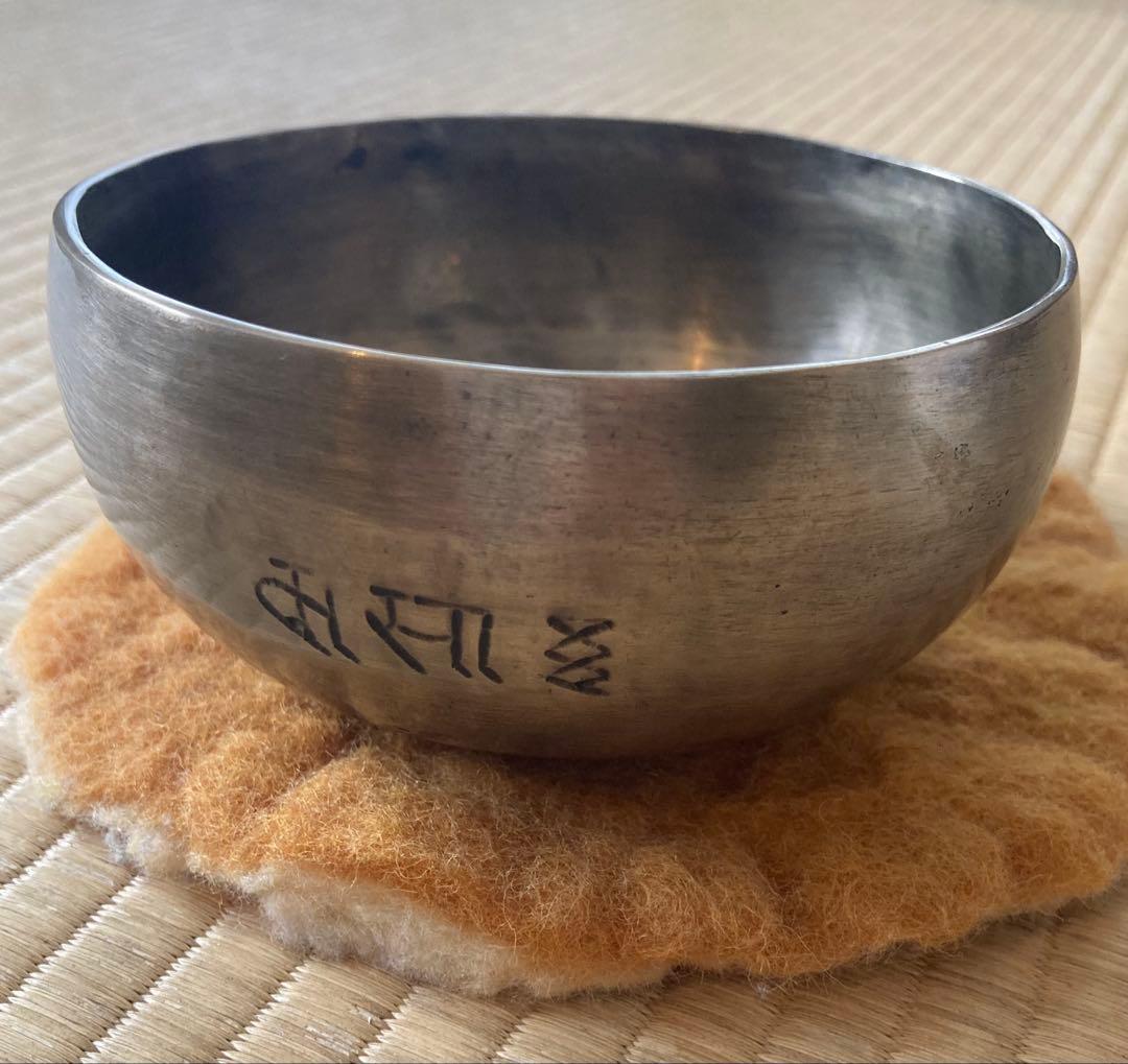 スモール フルムーンボウル 直径10.5cm、高さ5.5cm 282g