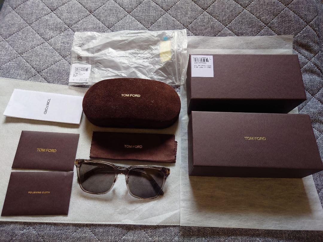 トムフォード TF891 K 20C 55サングラス 117313