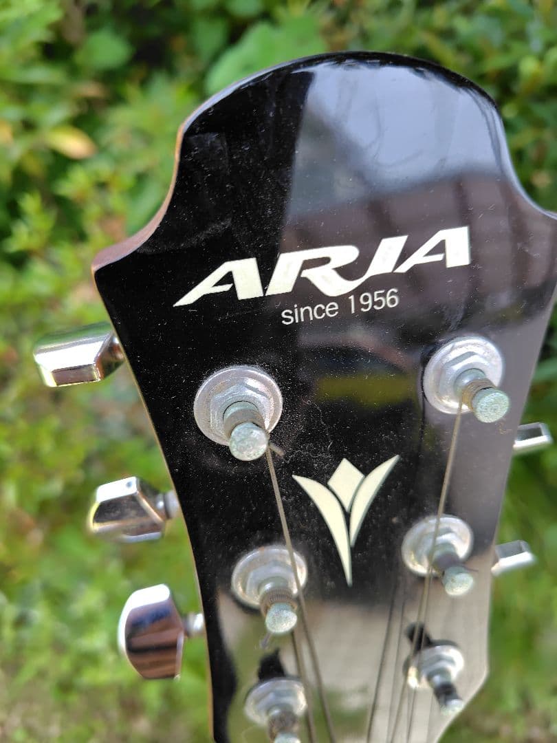 ARIA　エレアコ　ギター　AMB-35