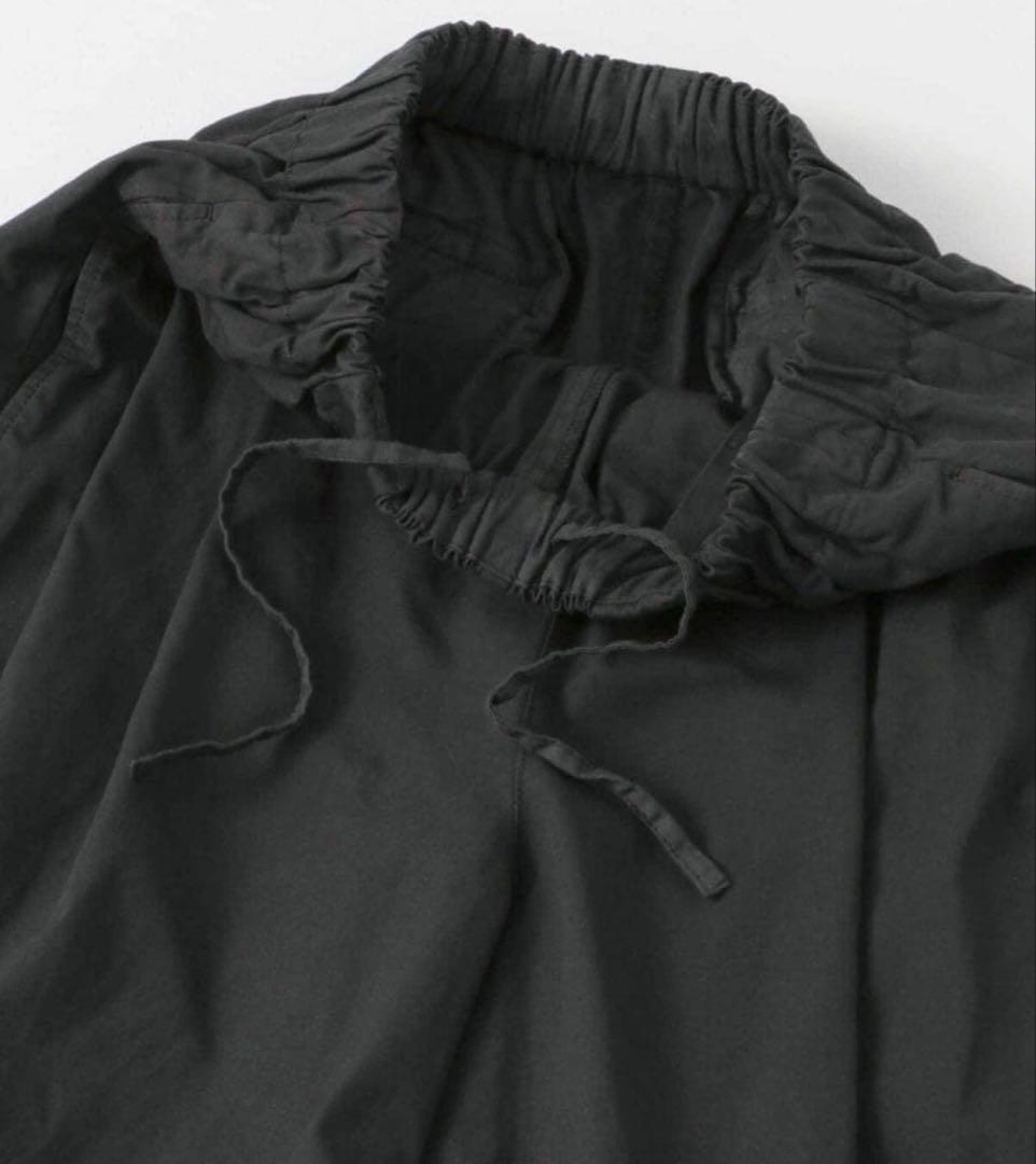 【美品】かぐれ コットンクロップドパンツ 黒