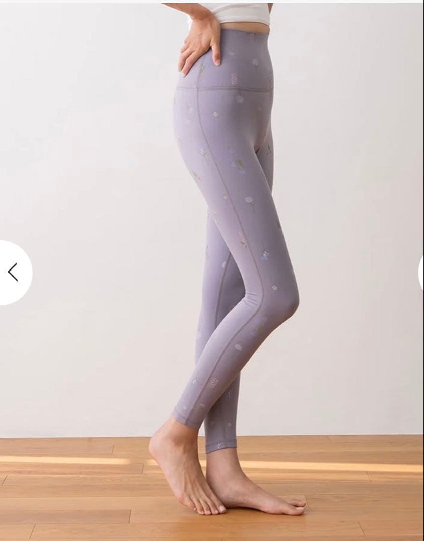 Mサイズ SUKALA ラベンダー花柄ハイウエストレギンス