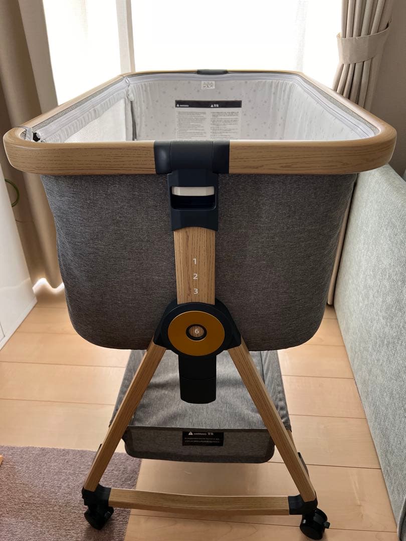 ベビーベッド　HZDMJ 蚊帳と固定ベルトは未使用　高さ調節可　折り畳み