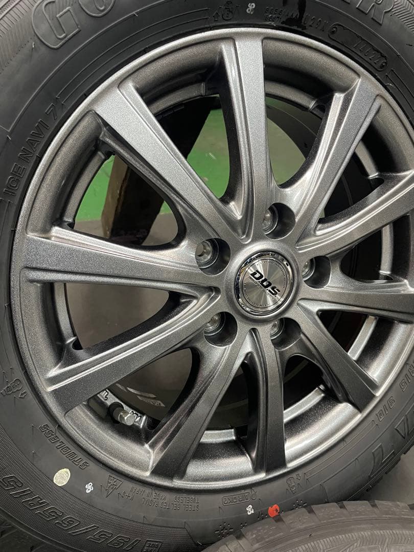 [バリ溝]195/65R15国産スタッドレスタイヤセットセレナC27 ②