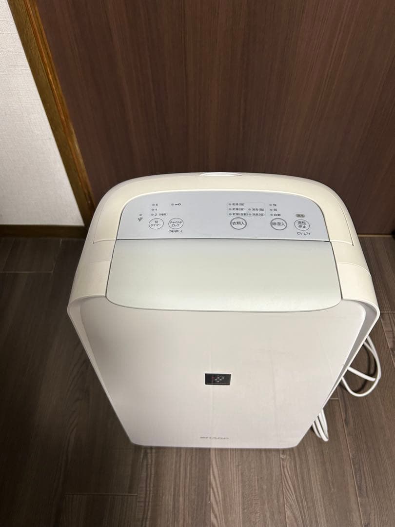 【動作確認済】シャープ 除湿機 CV-L71-Wプラズマクラスター　2022年製