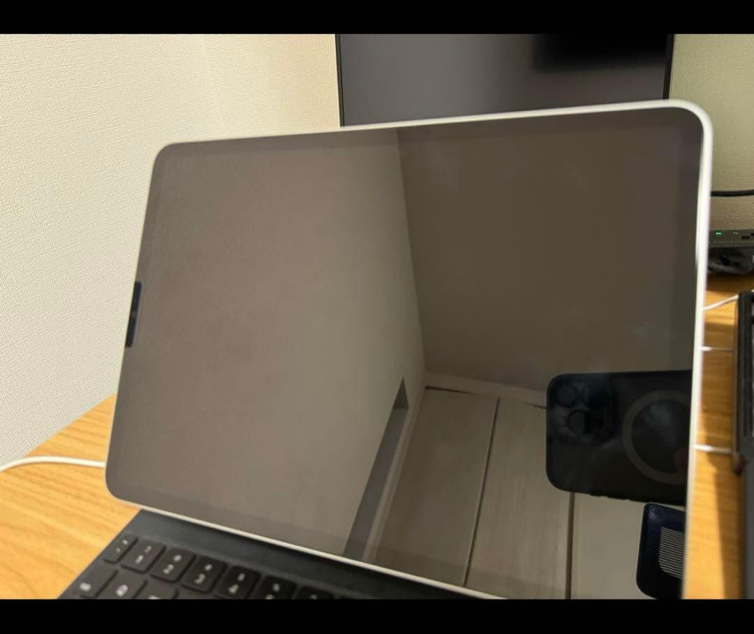 ipad pro 11インチ第3世代256GB magic keyboard付き