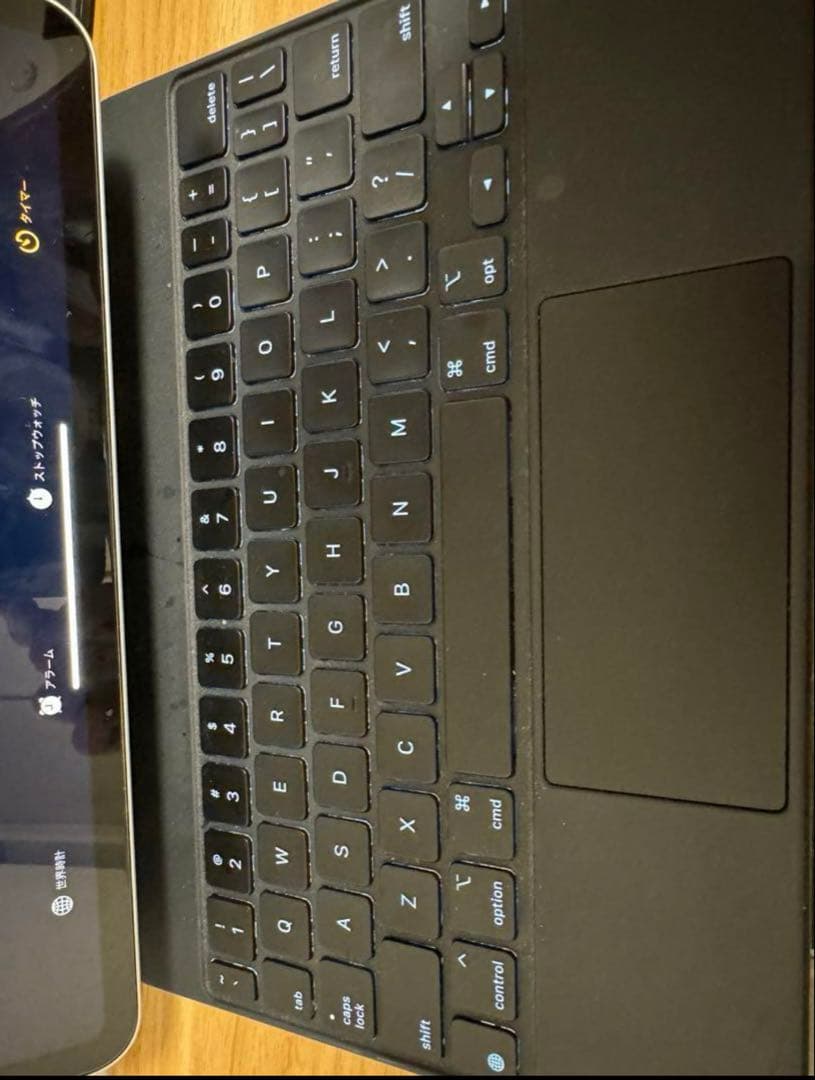 ipad pro 11インチ第3世代256GB magic keyboard付き