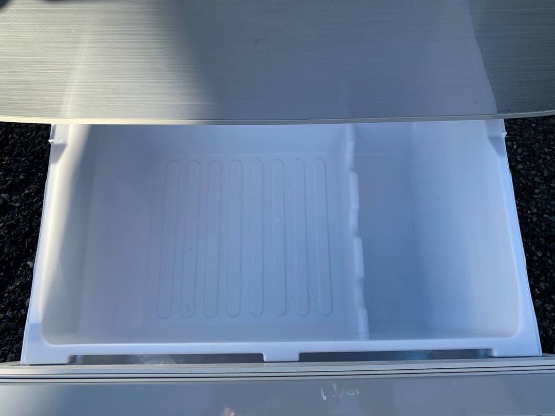 ♻️送料設置無料　SHARP ノンフロン冷凍冷蔵庫　SJ-ES26Y-S