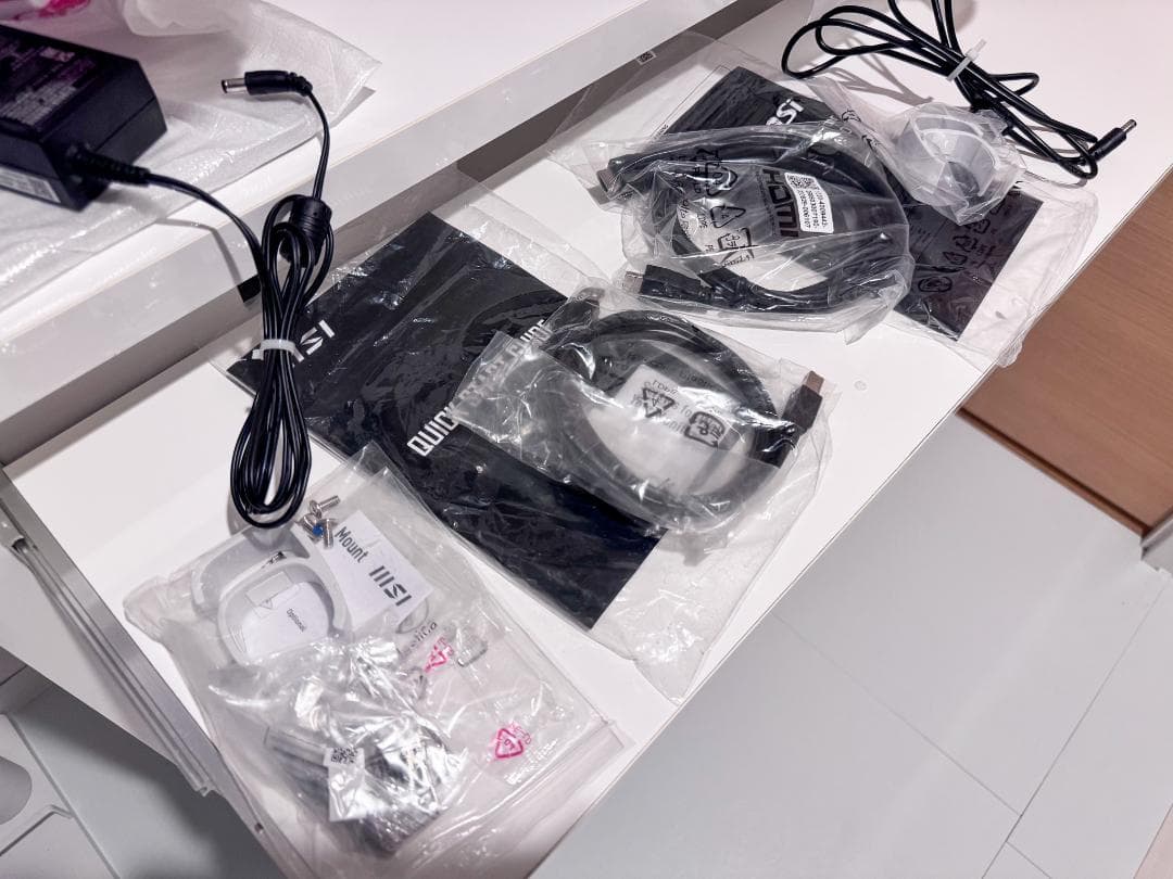 MSI 27インチ 白 モニター 2台 iggy モニターアーム付 セット