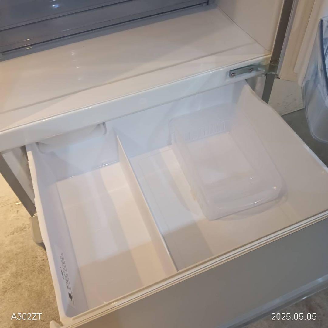 A008★2021年製★アクア　4ドア　冷蔵庫　シルバー　自動霜取り