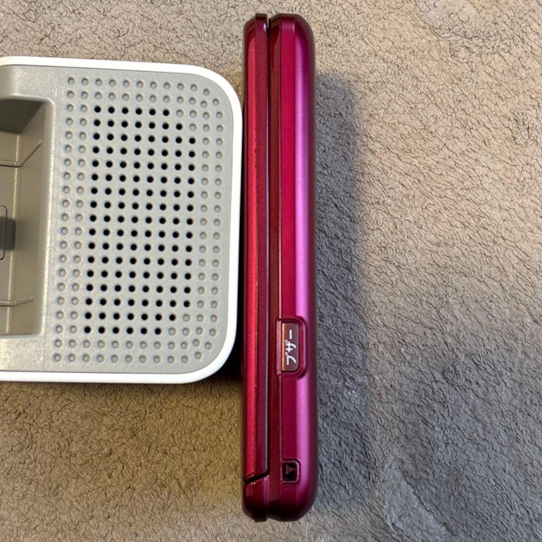 かんたんケータイ KYF43 ワインレッド