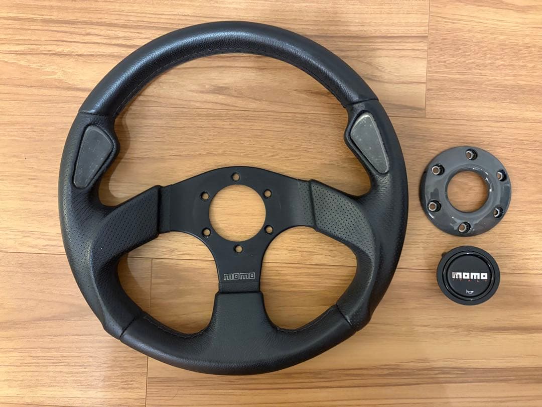 MOMOステアリング JET 32
