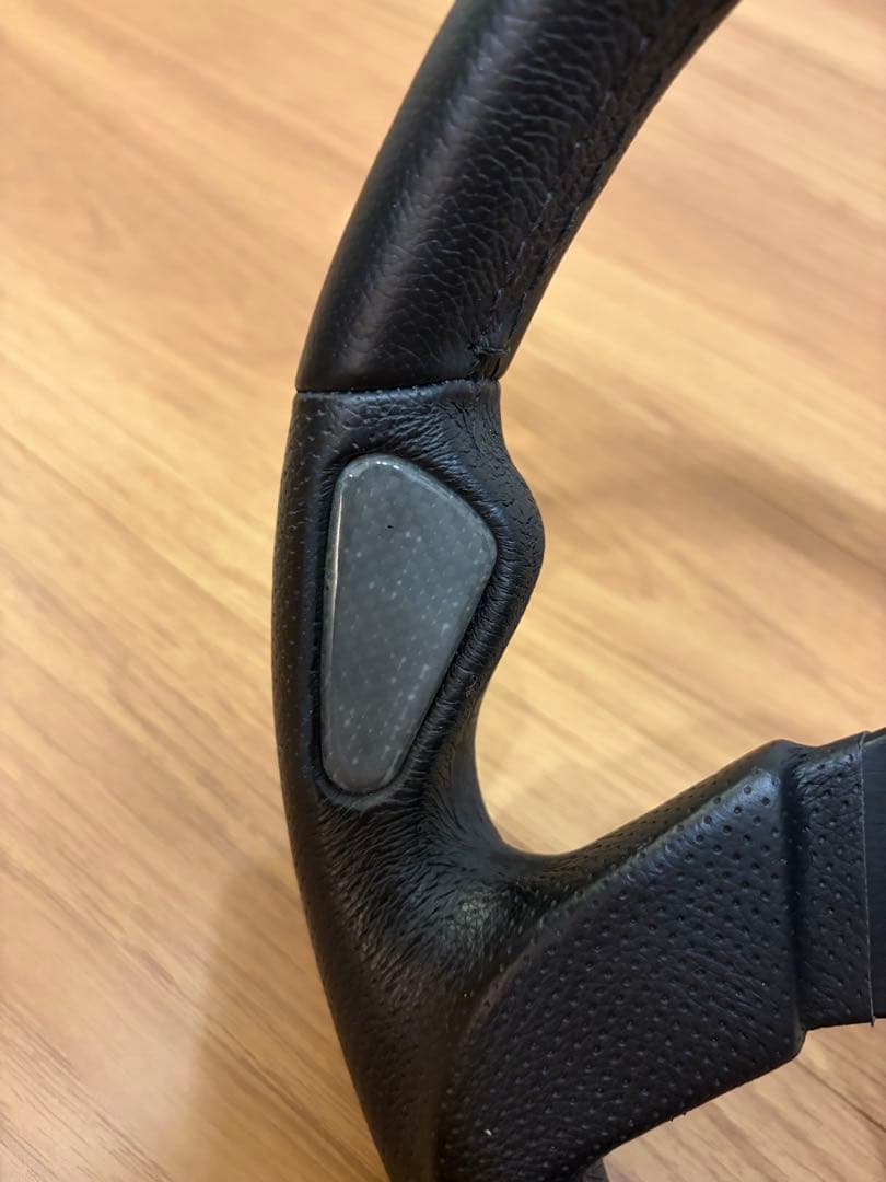 MOMOステアリング JET 32