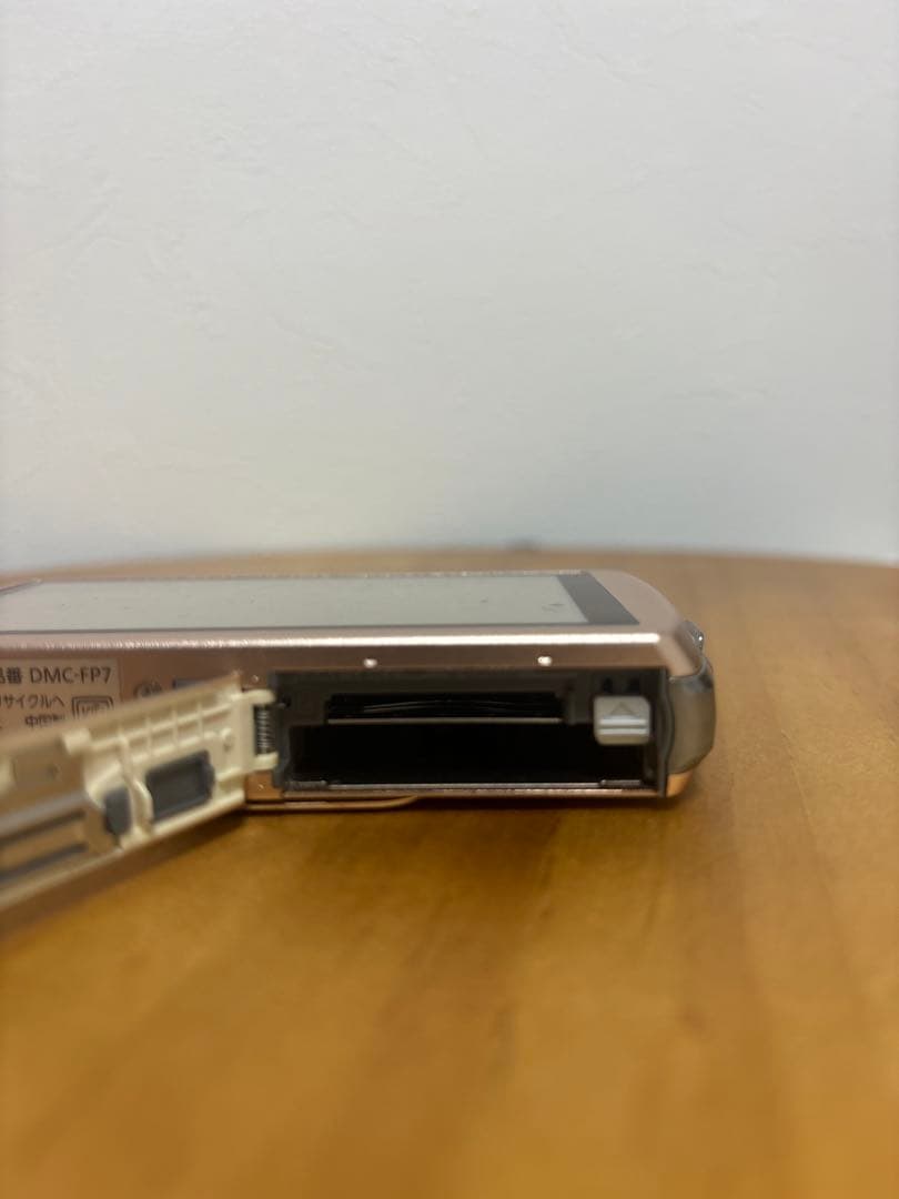 【美品】Panasonic LUMIX DMC-FP7 ゴールド動作品