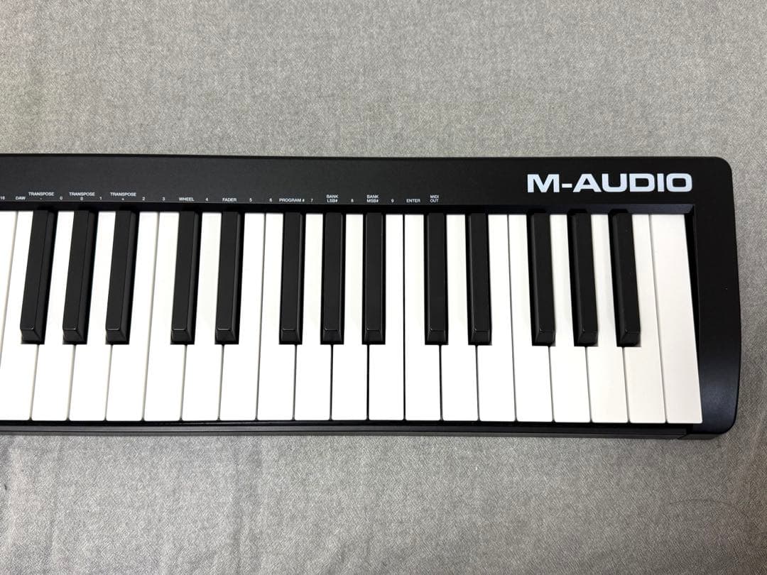 M-Audio USB MIDIキーボード 61鍵 セミウェイト
