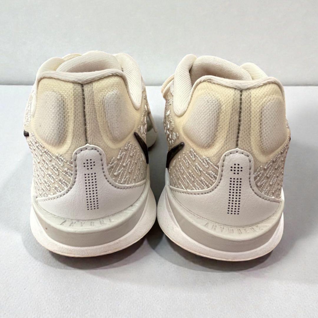 【美品】Nike W Sabrina 2 Coconut Milk サブリナ2