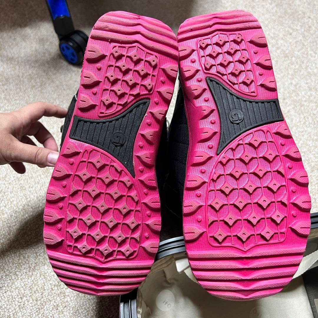 人気モデル Burton スノーボードブーツ　MINT アジアンフィット23.5