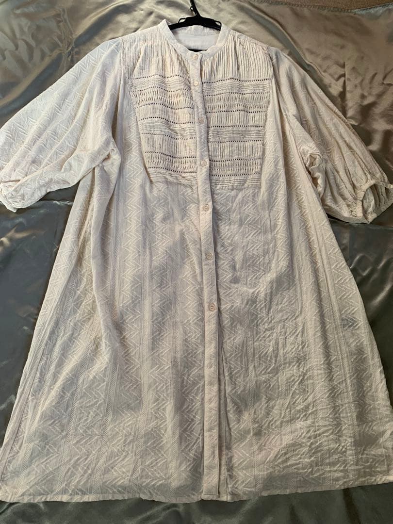 センソユニコ の刺繍入りコットンワンピース