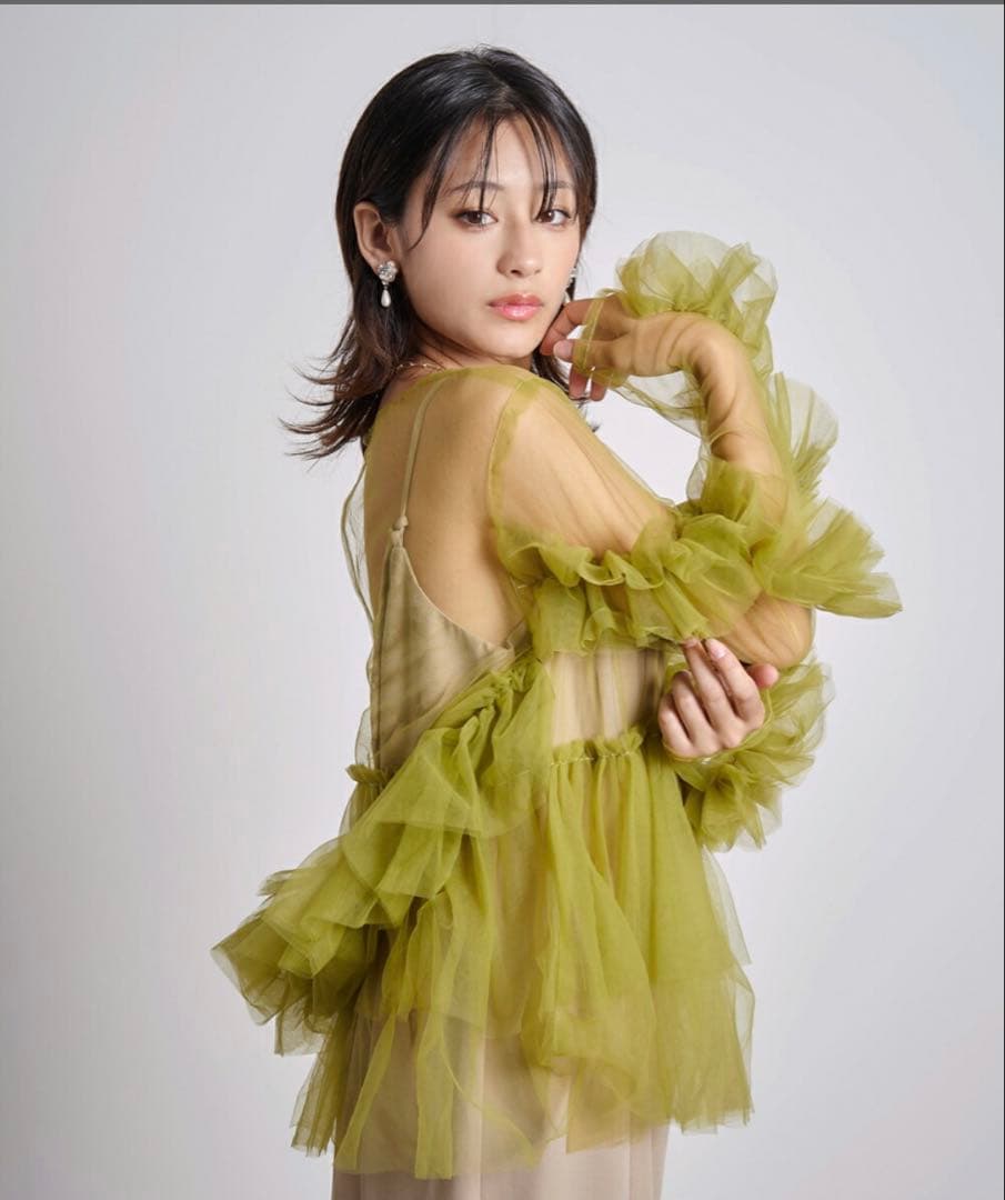 my shawty オケージョン チュール トップスと別メーカーワンピース