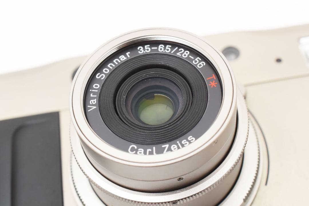 完動品　高級フィルムカメラ　CONTAX TVS