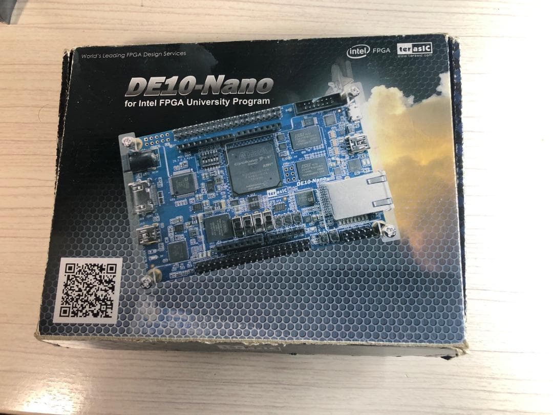 FPGAボード　DE10-Nano + LT24