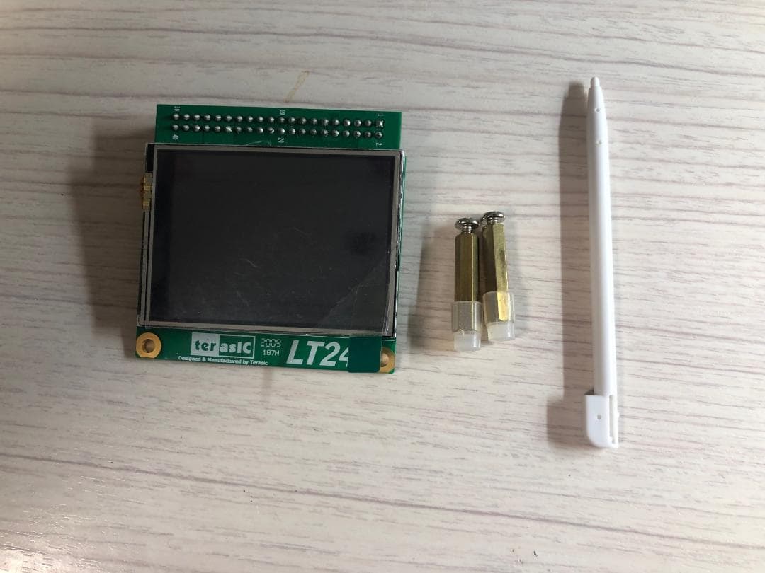 FPGAボード　DE10-Nano + LT24