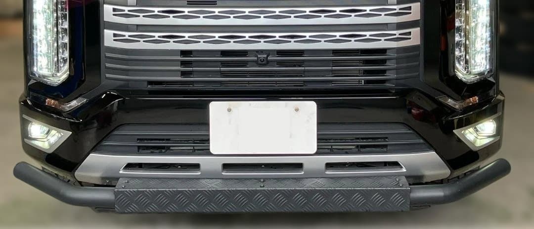 デリカD5　MADLYS フロントガードバー［後期型］