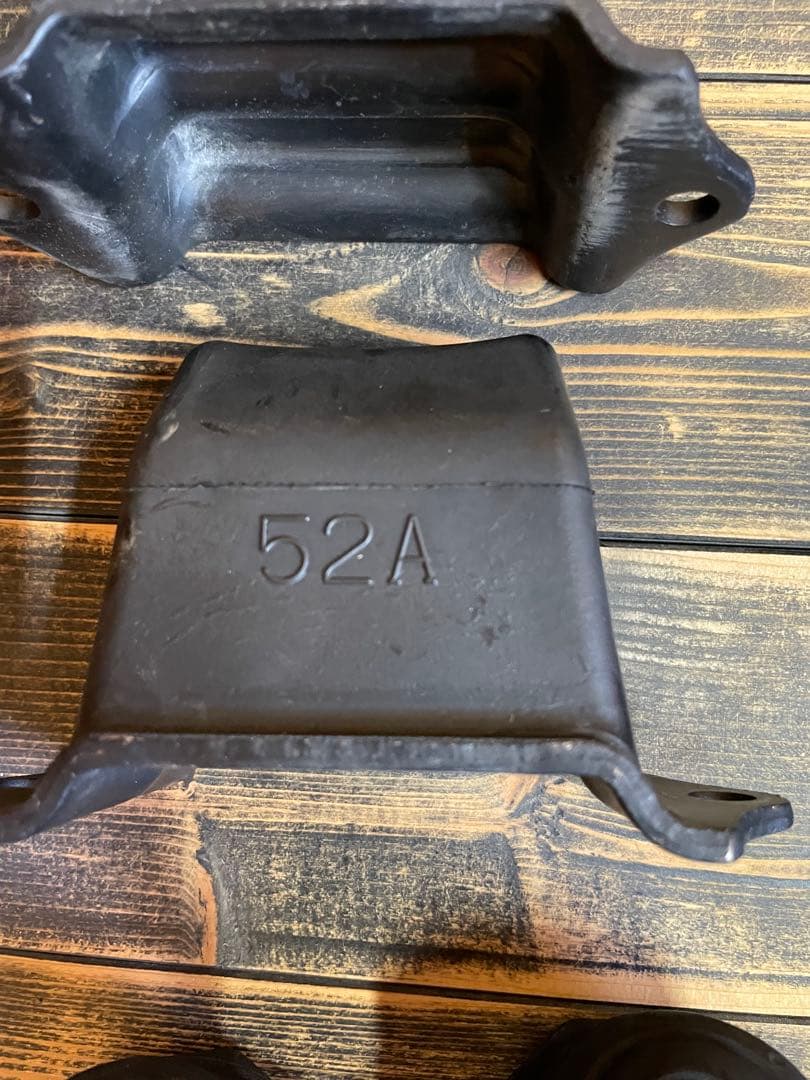 200系 ハイエース 純正 フロント/リヤ 足回りセット