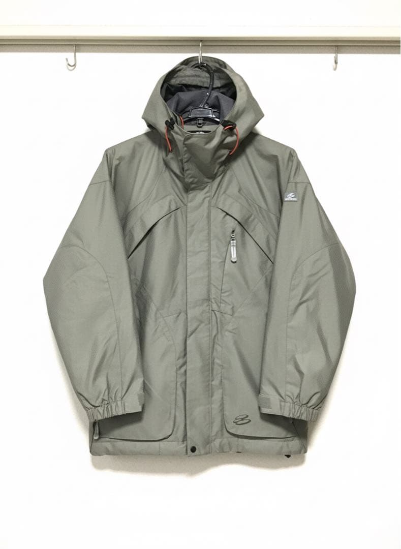 ESTIVO（エスティボ）レディース スノーボードウェア 上下セット Sサイズ