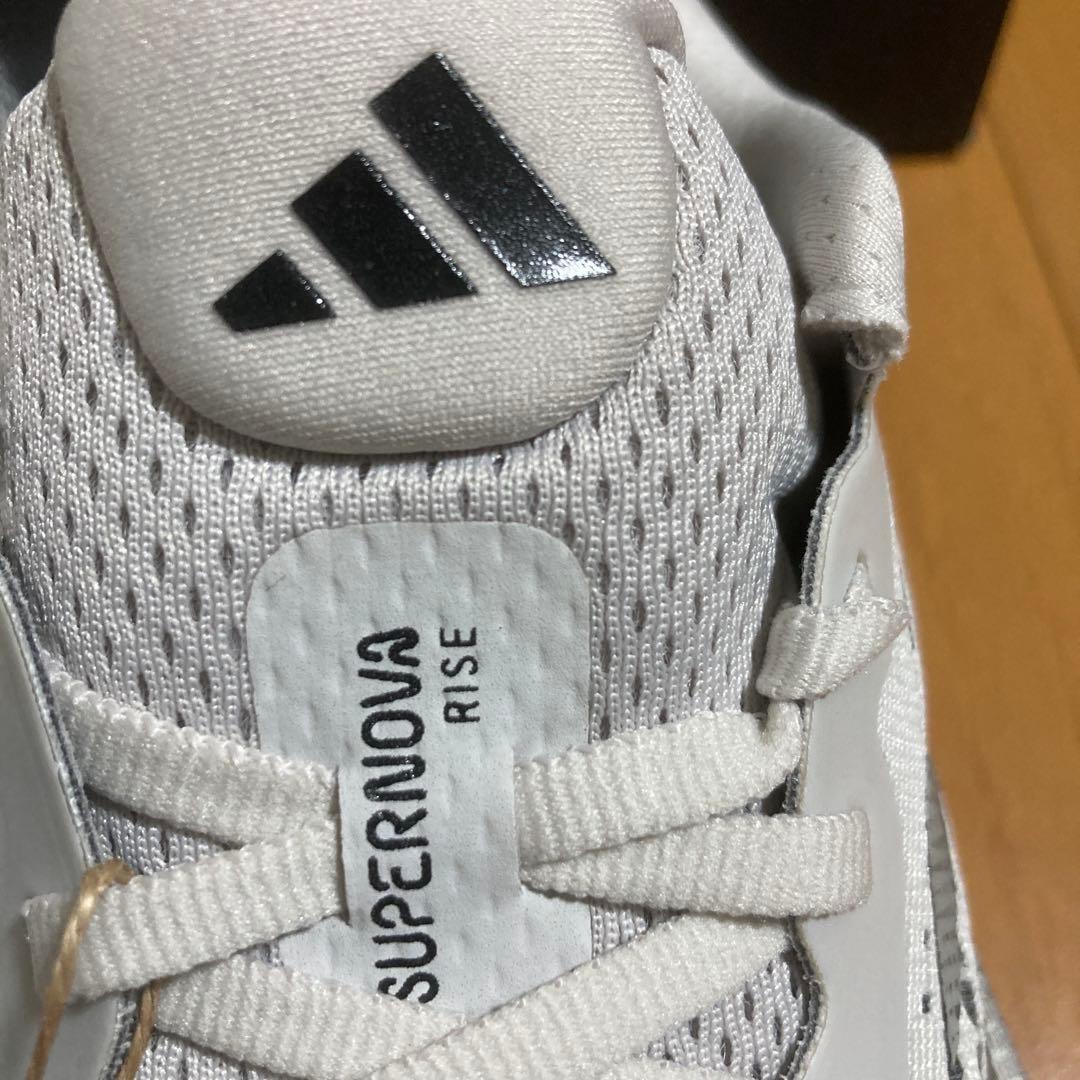 アディダス ランニングシューズ　スーパーノヴァ ライズ　　ID8782