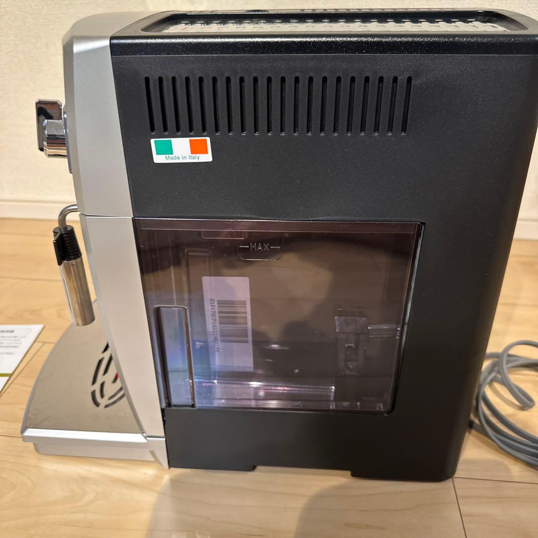 デロンギ　マグニフィカ　全自動エスプレッソマシン　ESAM03110S